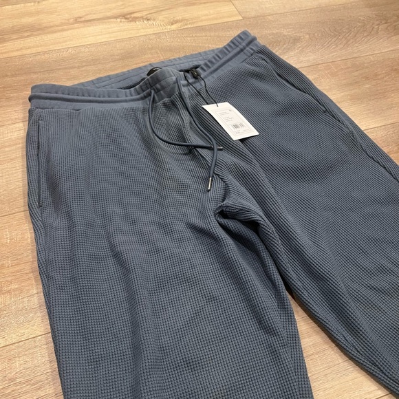 🥳HP NWT Men’s Theory Essential Sweatpant in Waffle Knit Cotton - Picture 4 of 12
